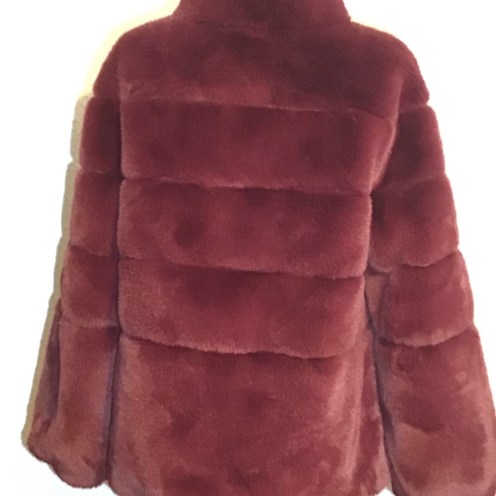 Diane Von Furstenburg womens burgundy faux fur jacket size small - Picture 4 of 11